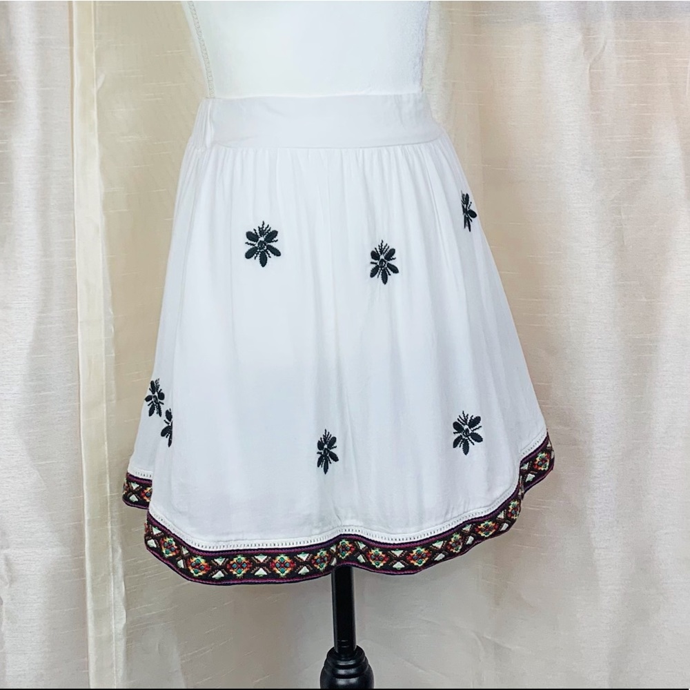 A.PEACH Mini Skirt w/Southwestern Trim S